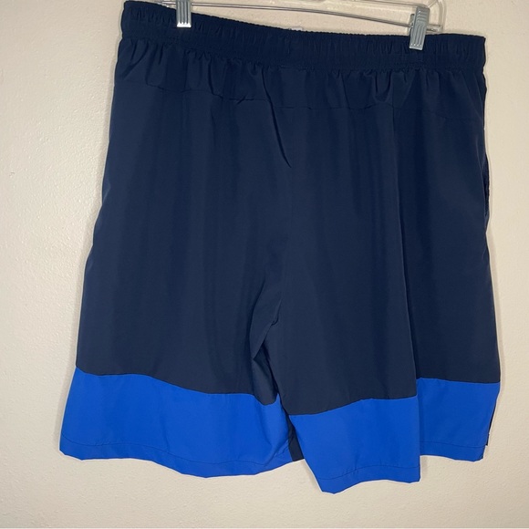Nike Dri-FIT Men's 9" Woven Training Shorts - Picture 4 of 6